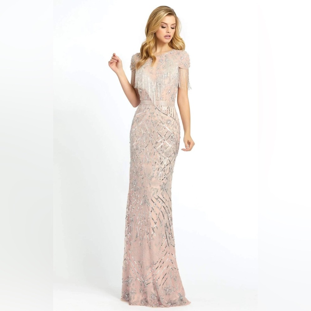 Brand new MAC DUGGAL size 10